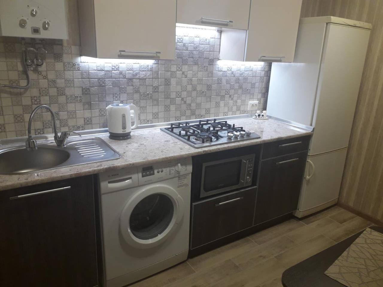 Apartment 30 m2 on Sergei Esenin 11 Charkiw Exterior foto