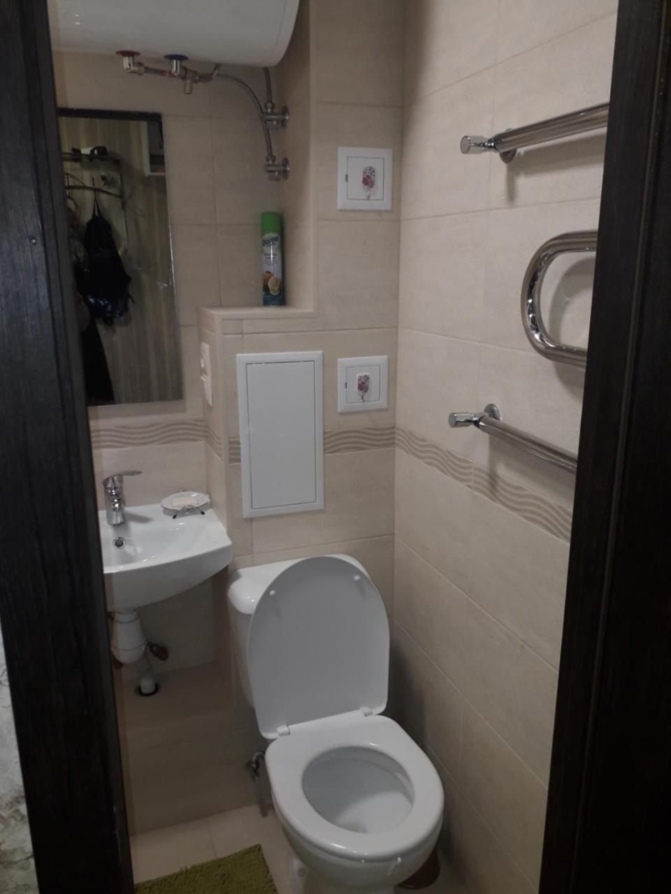 Apartment 30 m2 on Sergei Esenin 11 Charkiw Exterior foto