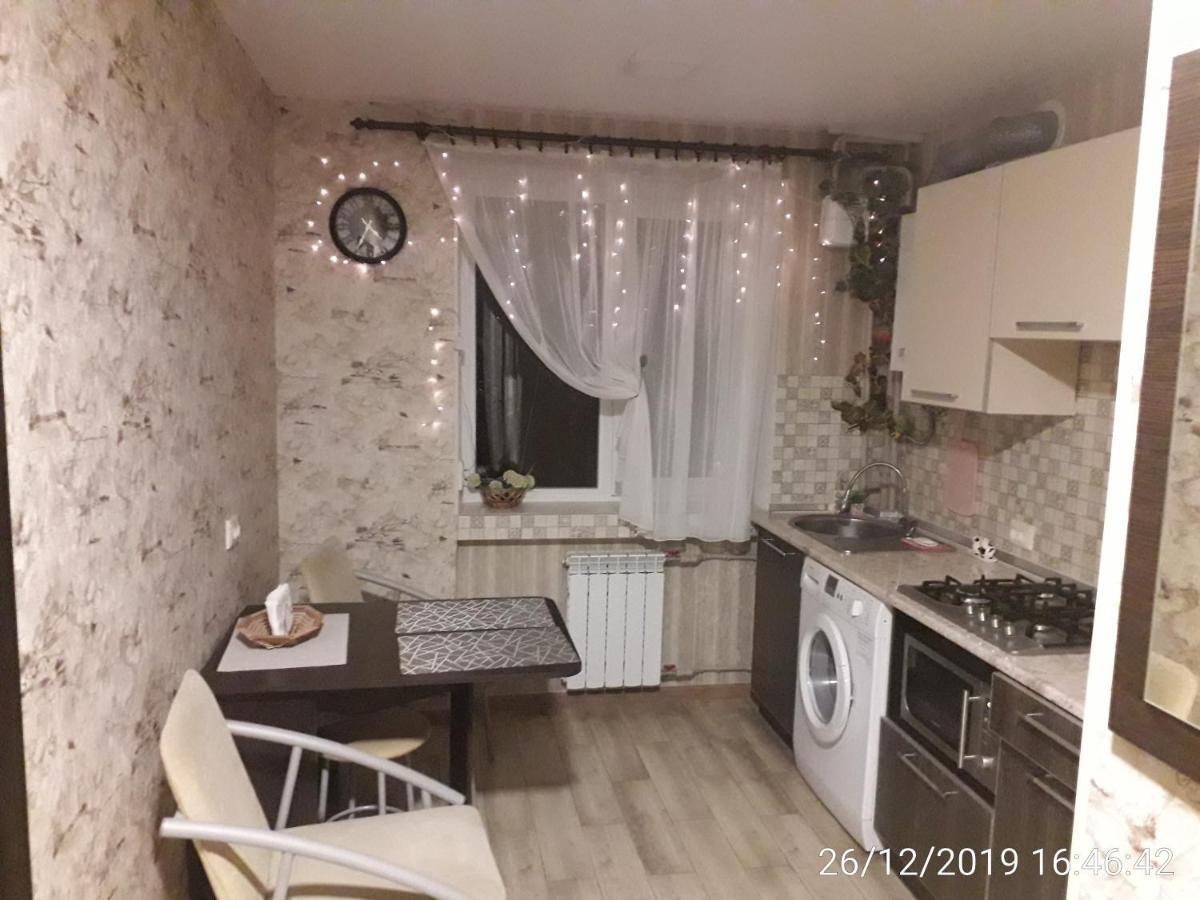 Apartment 30 m2 on Sergei Esenin 11 Charkiw Exterior foto